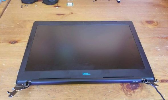 huong-dan-nhu-nao-thao-man-hinh-LCD-laptop-Dell-G3-15-3579