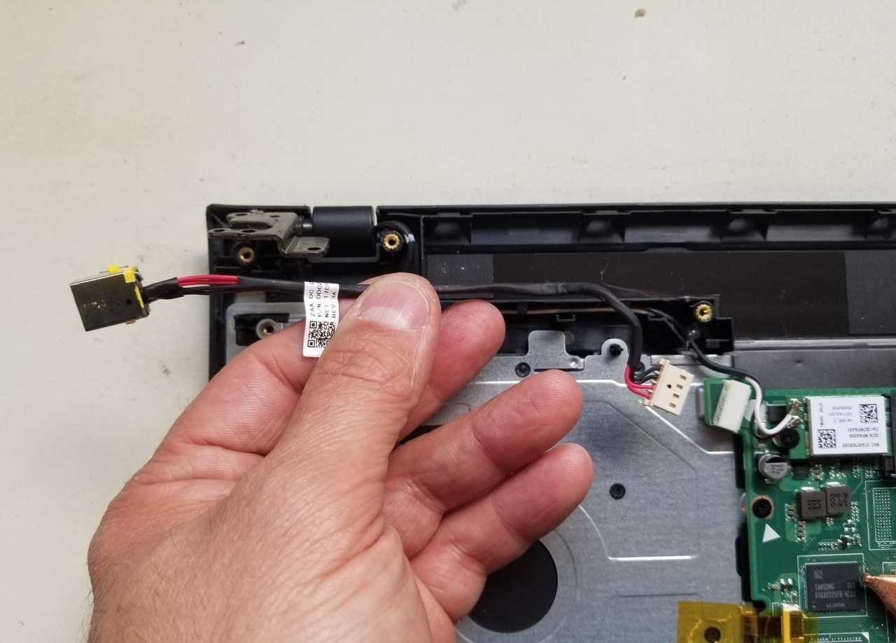 nhu-nao-de-thao-Acer-Aspire-E5-575