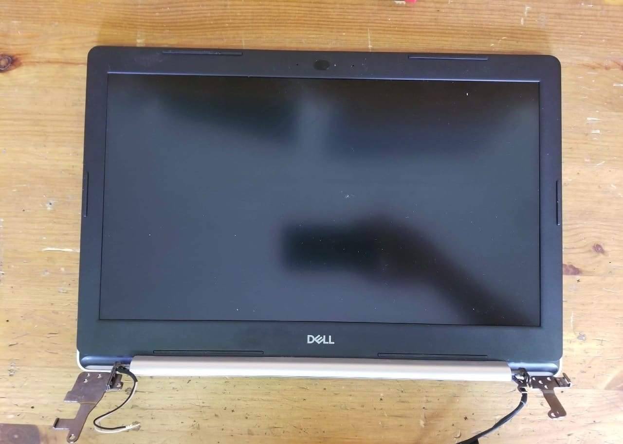 nhu-nao-de-thao-hoan-toan-laptop-Dell-Inspiron-5570