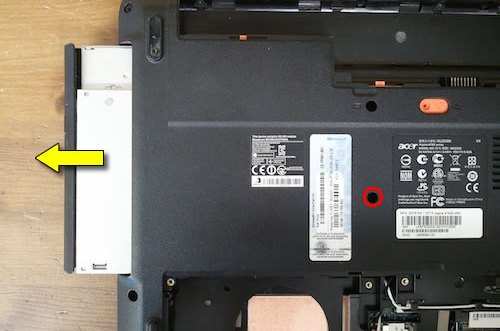 nhu-nao-de-thao-laptop-Acer-Aspire-4743-series