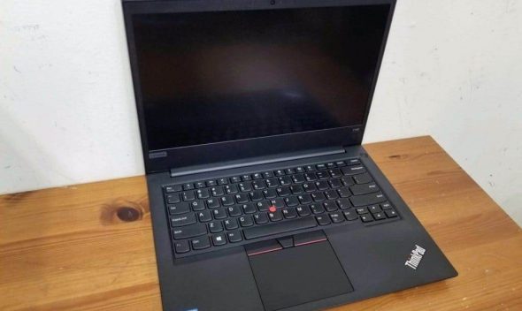 nhu-nao-de-thao-laptop-Lenovo-ThinkPad-E490-E495-R490