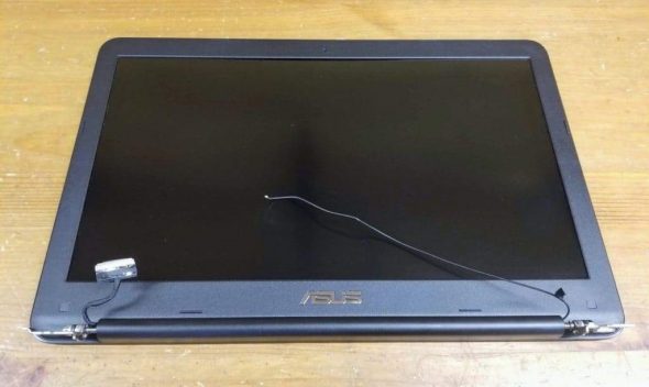 nhu-nao-de-thay-man-hinh-laptop-Asus-F556U