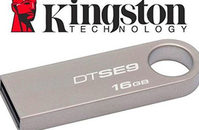 Nhỏ gọn tiện lợi USB Kingston 16GB Hi Speed - DTSE916GB kích thước nhỏ dễ dàng mang theo bên mình. Ngoài ra, sản phẩm có thêm dây móc chìa khóa tiện lợi. Dung lượng 16GB USB Kingston 16GB Hi Speed có dung lượng bộ nhớ 16Gb đáp ứng rất tốt nhu cầu lưu trữ dữ liệu học tập và giải tri của bạn. Kết nối đơn giản nhanh chóng Với Bộ nhớ ngoài Bạn chỉ cần cắm vào cổng USB trên máy tính, ngay lập tức máy tính nhận thiết bị của bạn trong vòng vài giây. Hỗ trợ kết nối USB 2.0 siêu tốc và cổng Micro USB kết nối thiết bị di động. Chất liệu chống gỉ USB Kingston 16GB Hi Speed được làm bằng vỏ kim loại không gỉ,chống nước tốt giúp bạn bảo quản tốt thiết bị của mình.